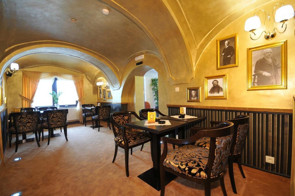 Boutique Hotel Hviezdoslav Kežmarok Exteriör bild