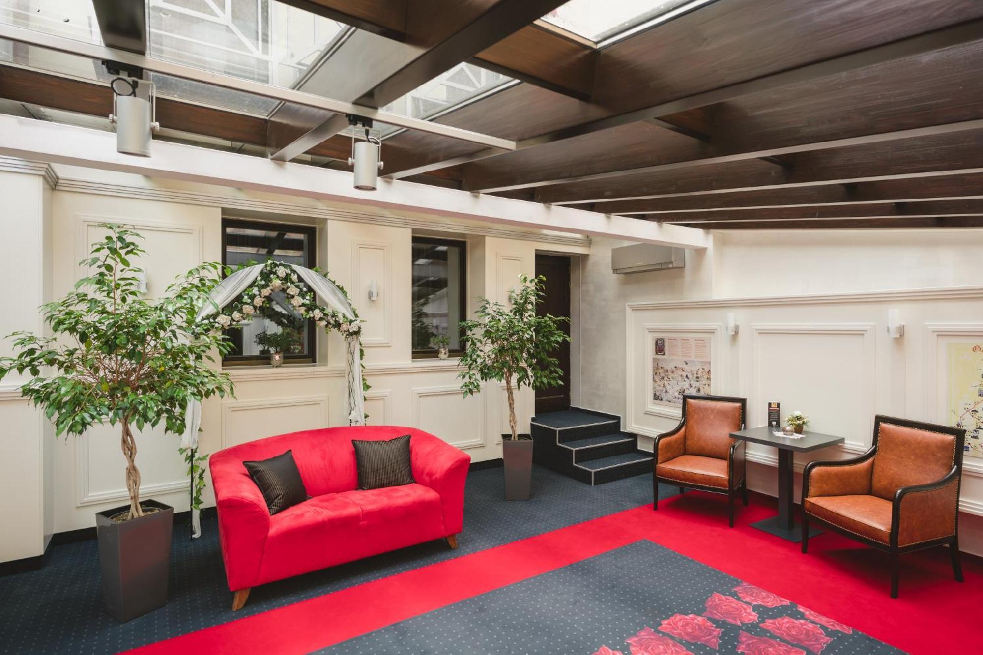 Boutique Hotel Hviezdoslav Kežmarok Exteriör bild