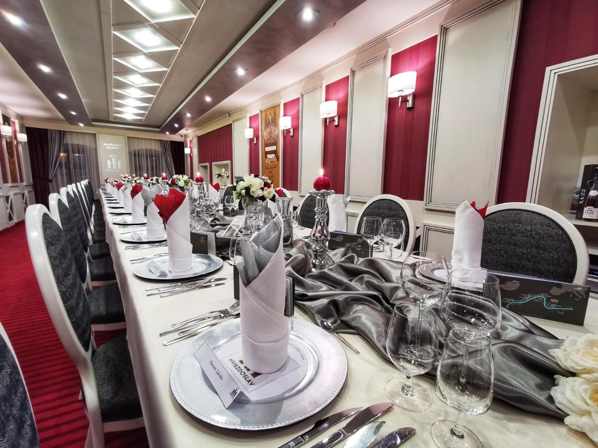 Boutique Hotel Hviezdoslav Kežmarok Exteriör bild