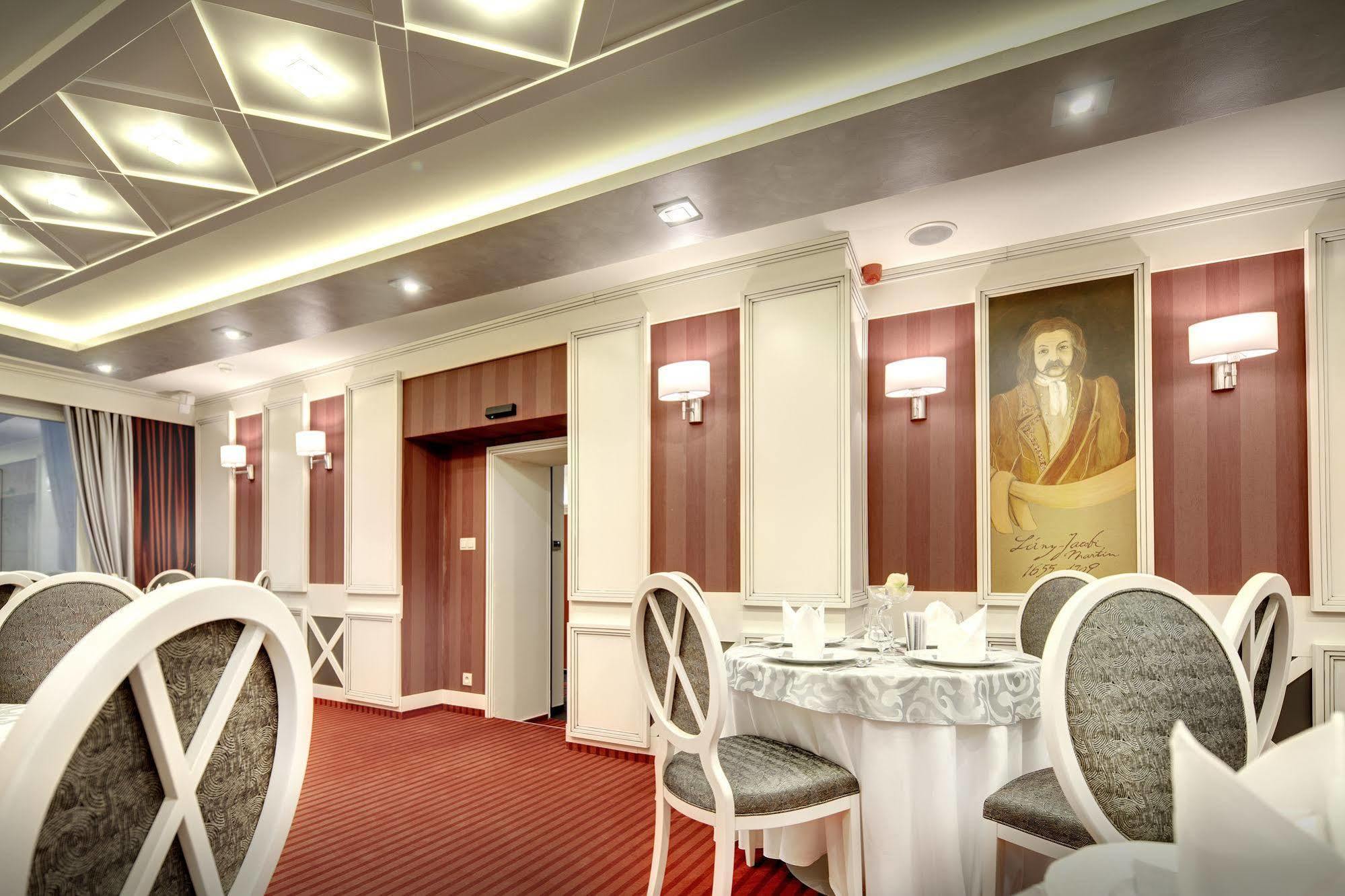 Boutique Hotel Hviezdoslav Kežmarok Exteriör bild